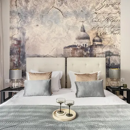 Aparthotel District17 - Loftaffair Collection