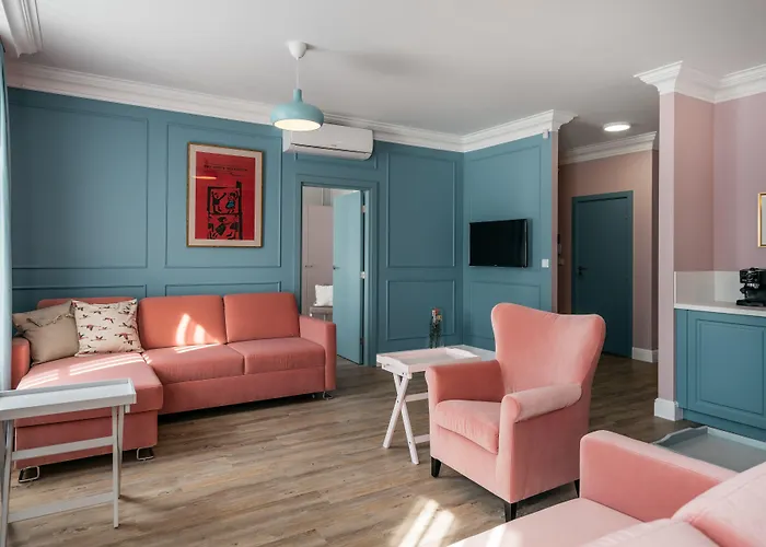 District17 By Staylab 3*